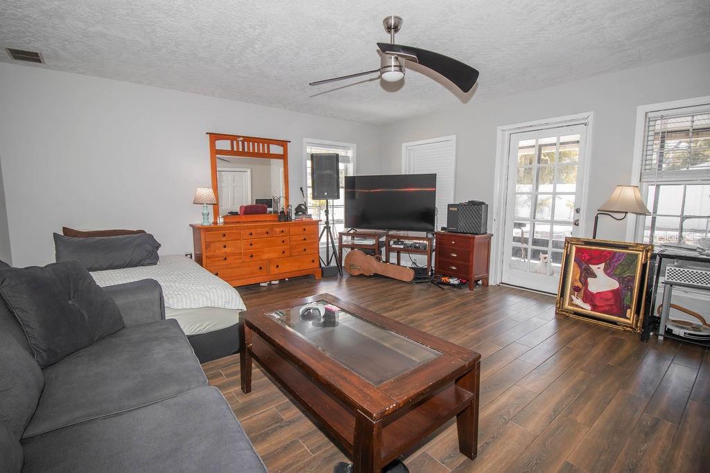 Image 44 of 68 For 1021 Estremadura Drive