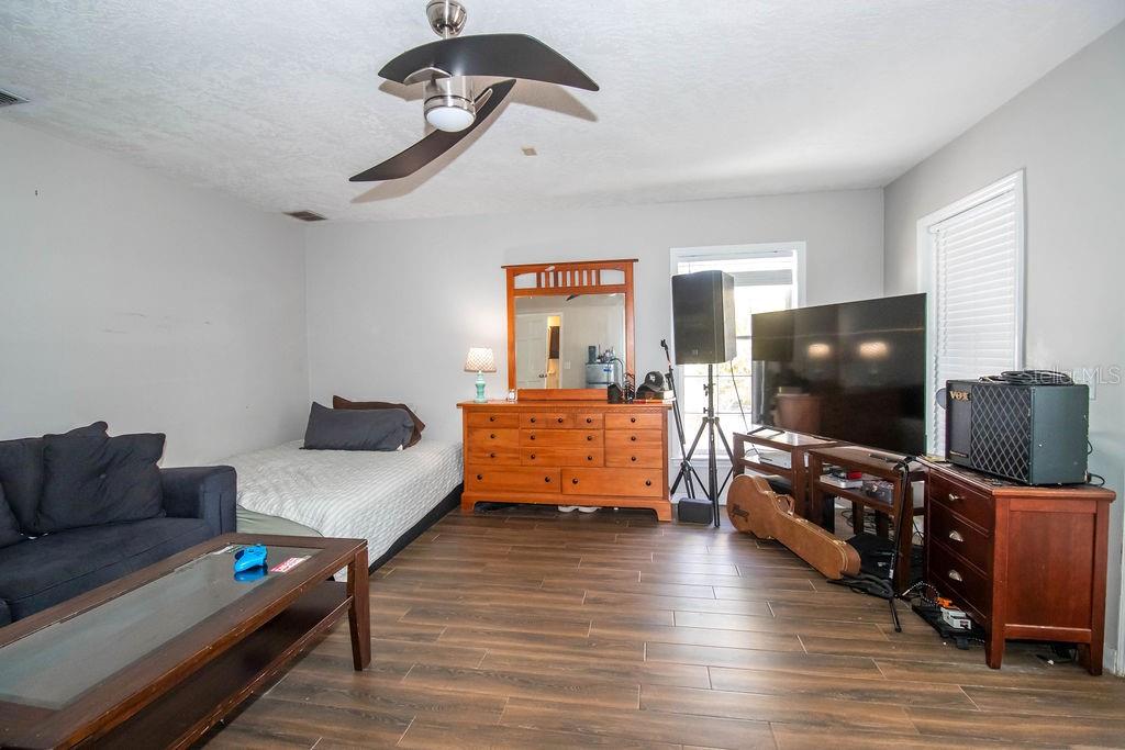 Image 45 of 68 For 1021 Estremadura Drive