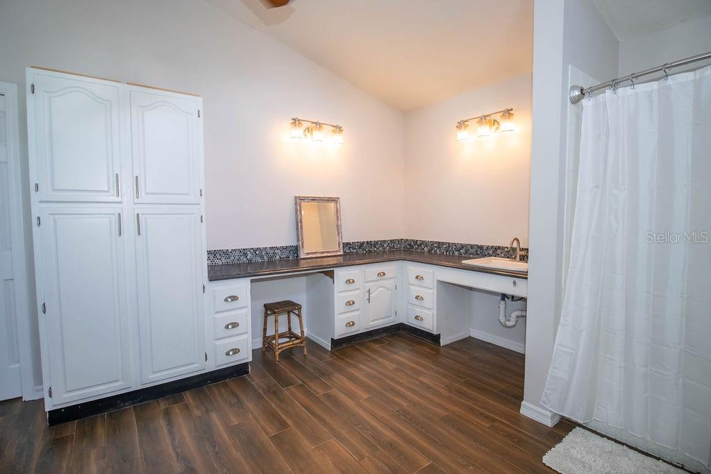 Image 62 of 68 For 1021 Estremadura Drive