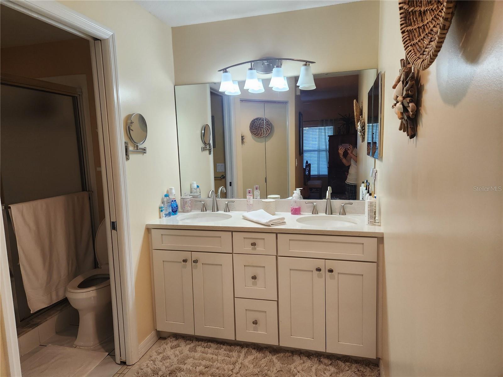 Image 14 of 27 For 6546 Fairway Gardens Drive 6546