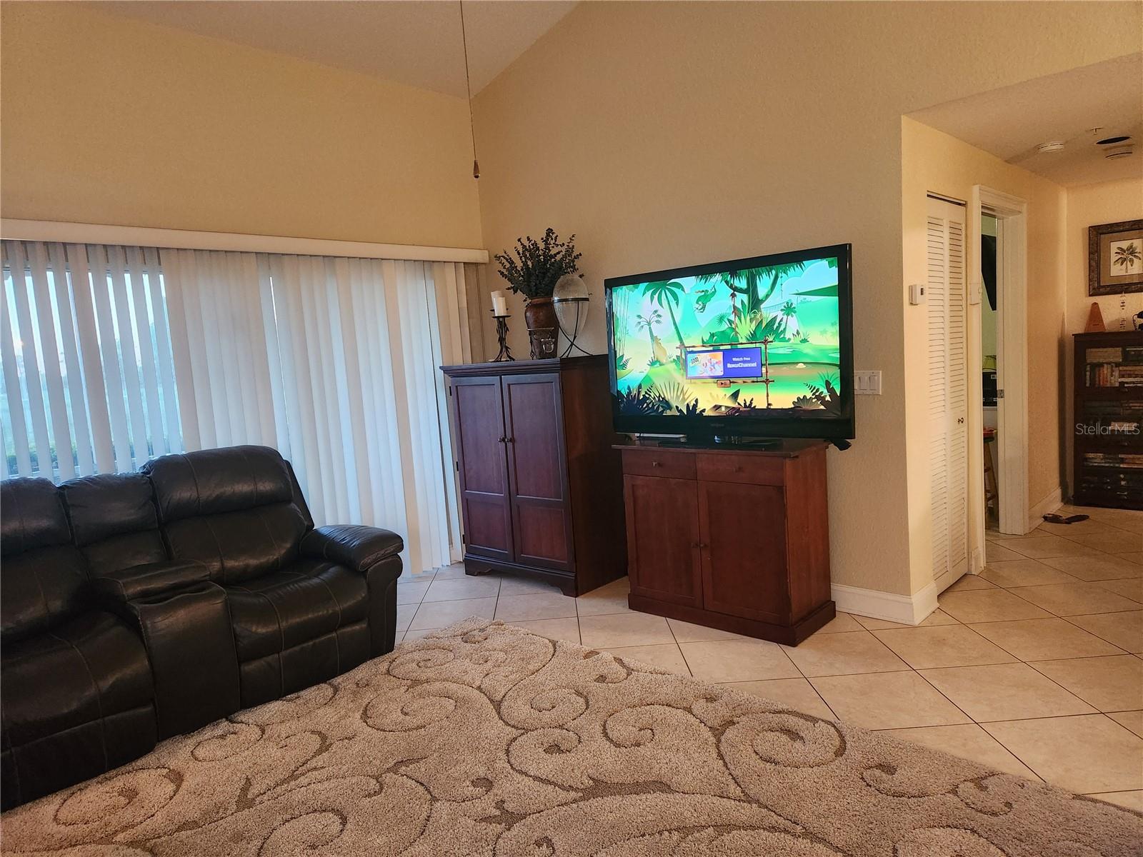 Image 4 of 27 For 6546 Fairway Gardens Drive 6546