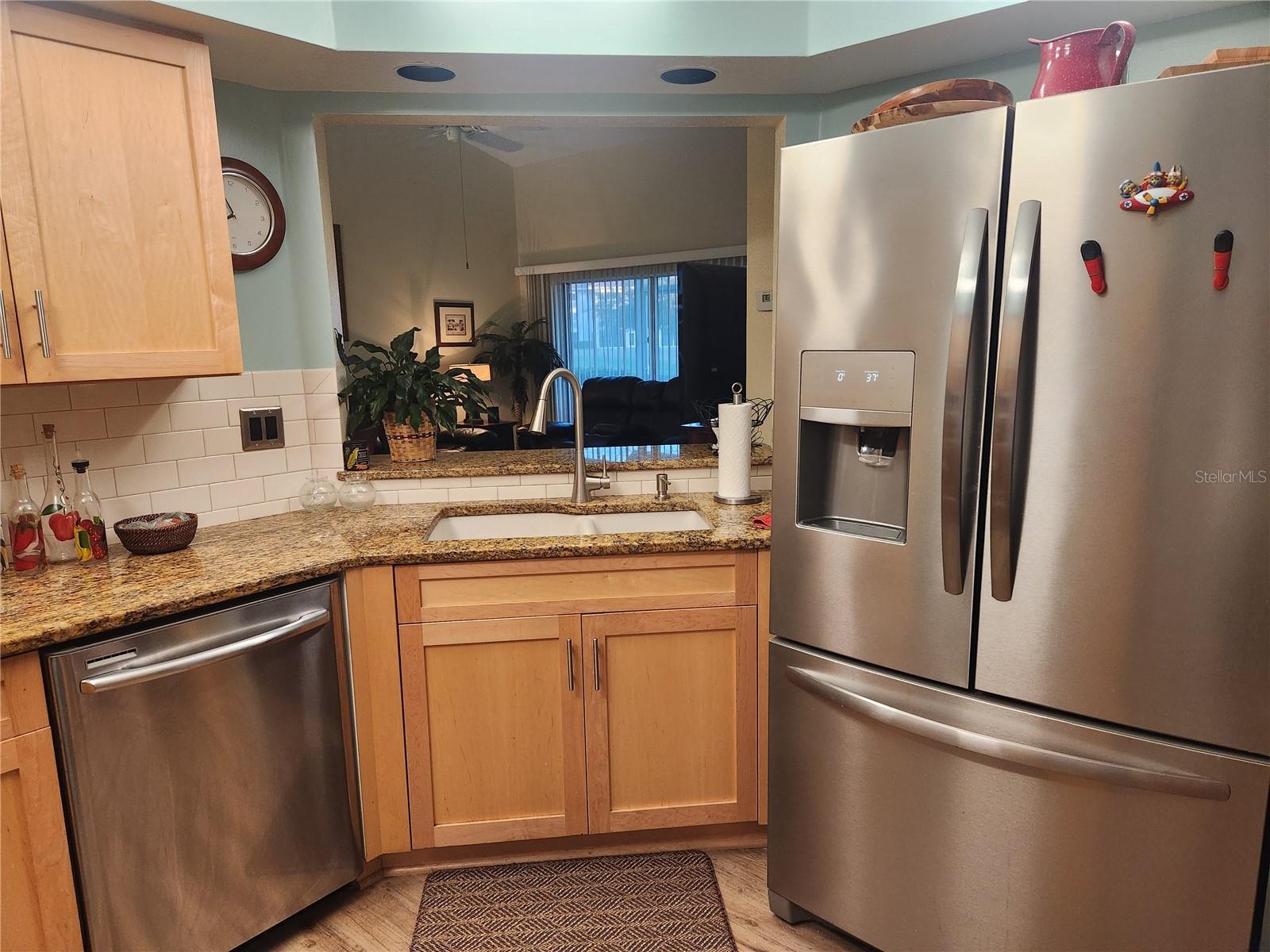 Image 7 of 27 For 6546 Fairway Gardens Drive 6546