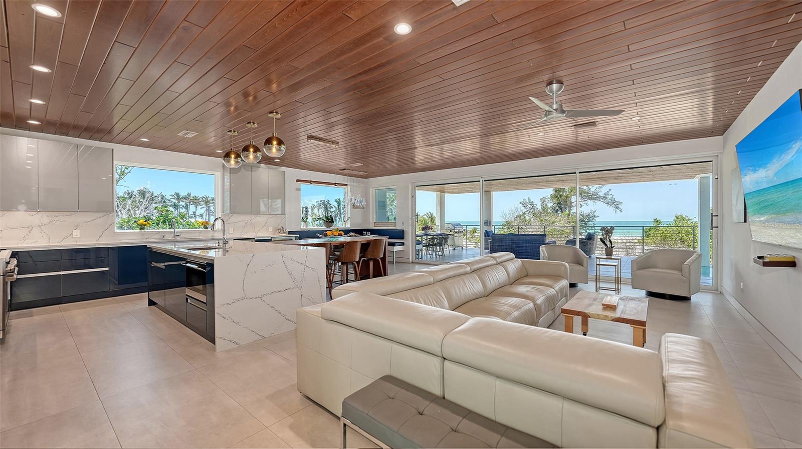 Image 11 of 59 For 6381 Gulf Of Mexico Drive