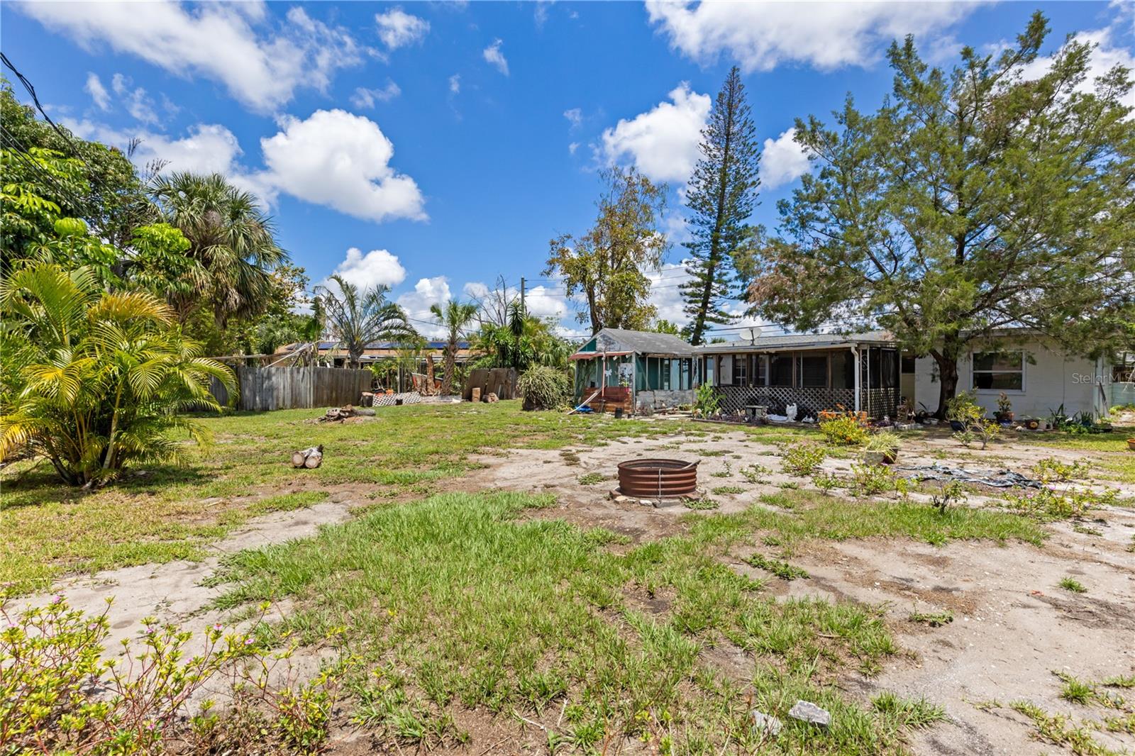 Image 29 of 33 For 5916 Gulfport Boulevard S