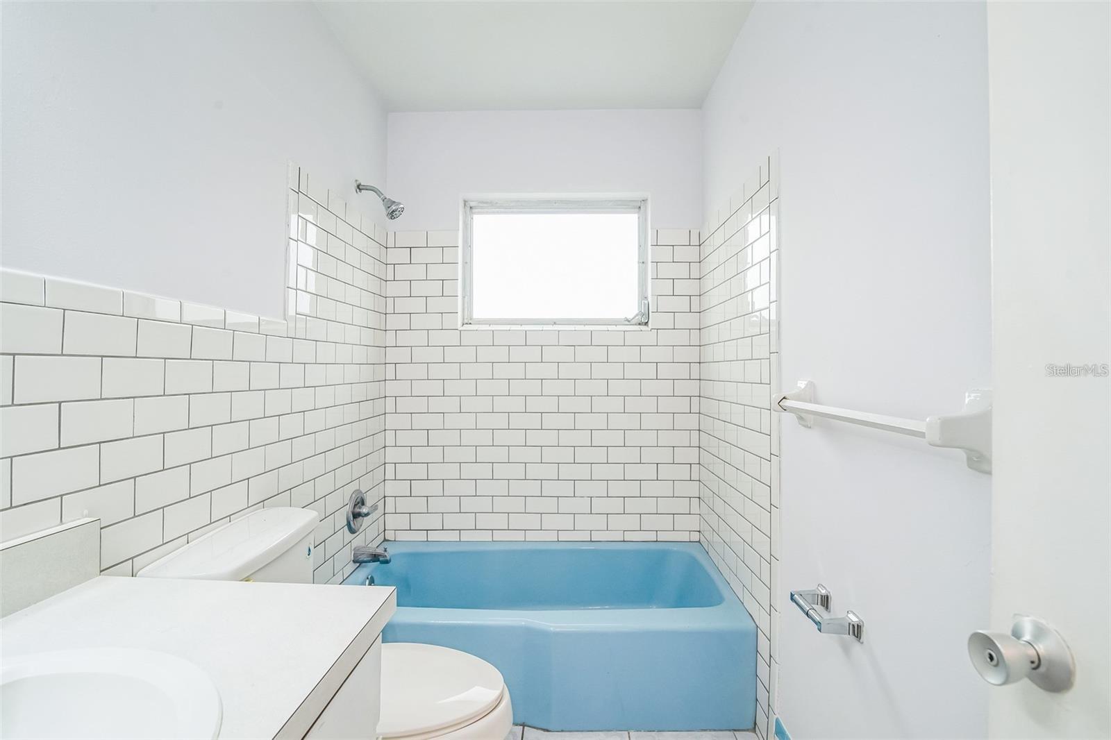 Image 11 of 13 For 1305 Estridge Drive