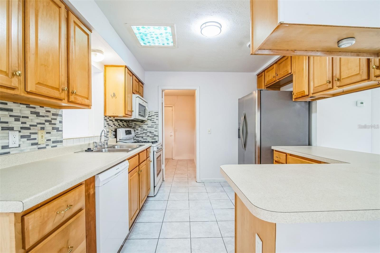 Image 4 of 13 For 1305 Estridge Drive