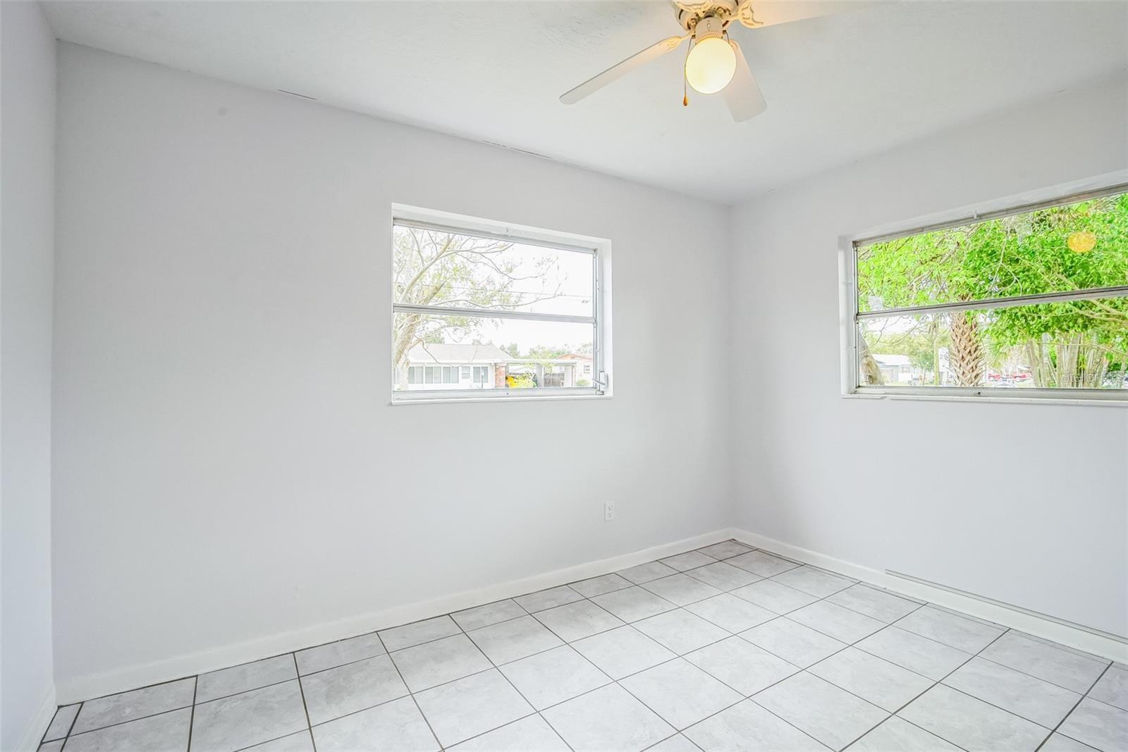 Image 9 of 13 For 1305 Estridge Drive