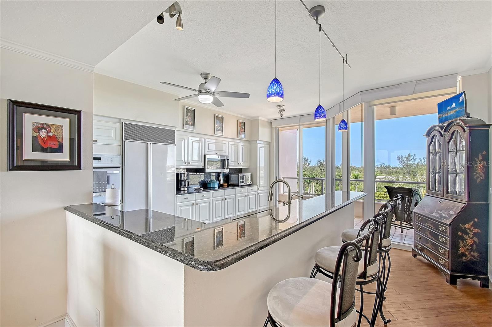 Image 21 of 99 For 3070 Grand Bay Boulevard 644