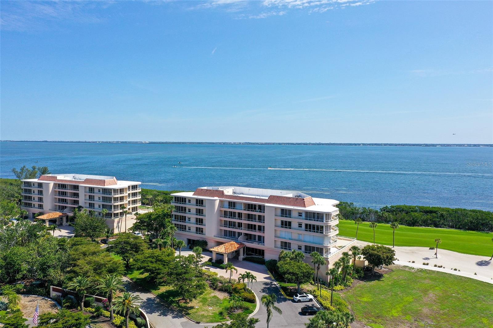 Image 40 of 99 For 3070 Grand Bay Boulevard 644