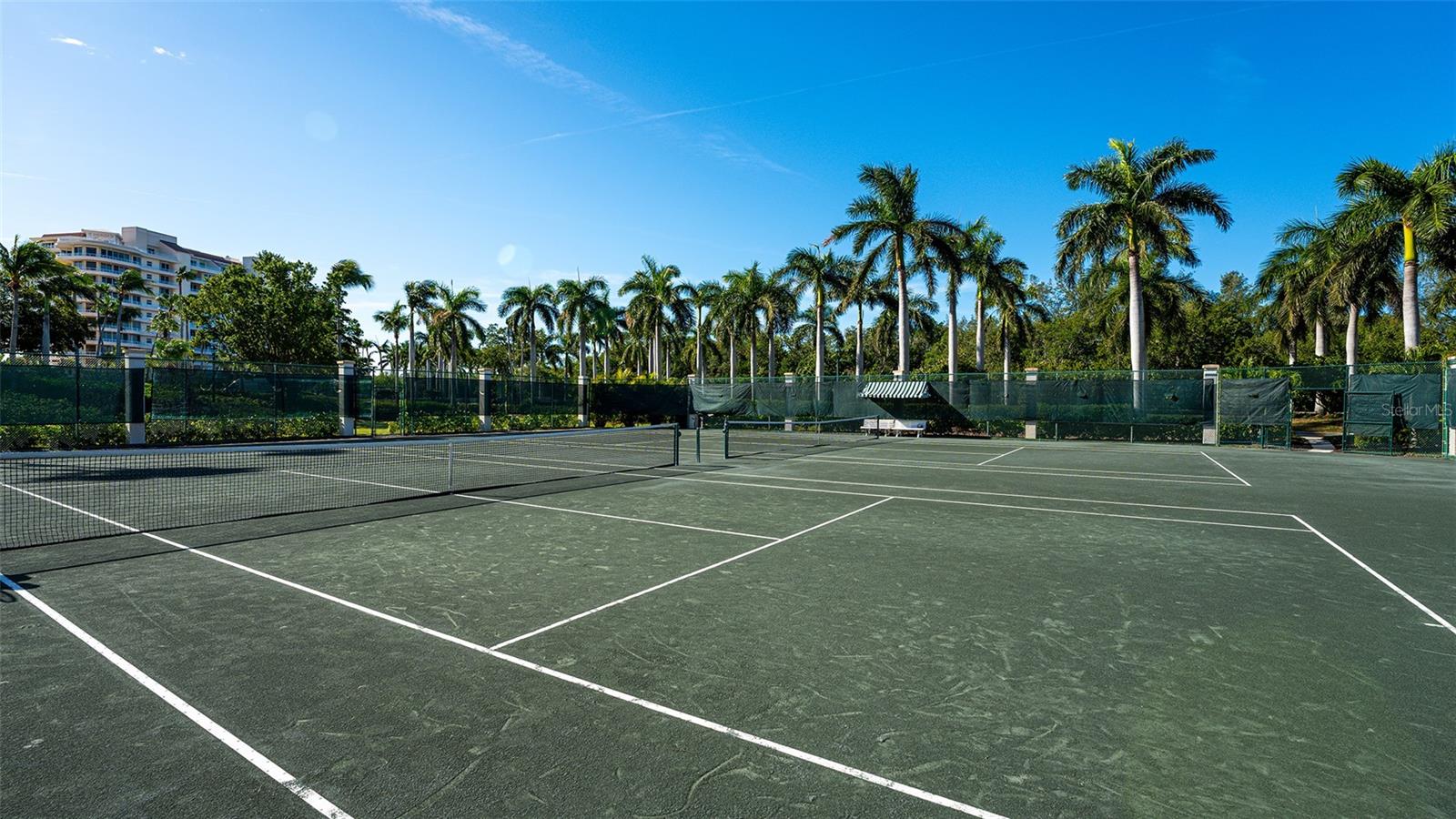 Image 63 of 99 For 3070 Grand Bay Boulevard 644