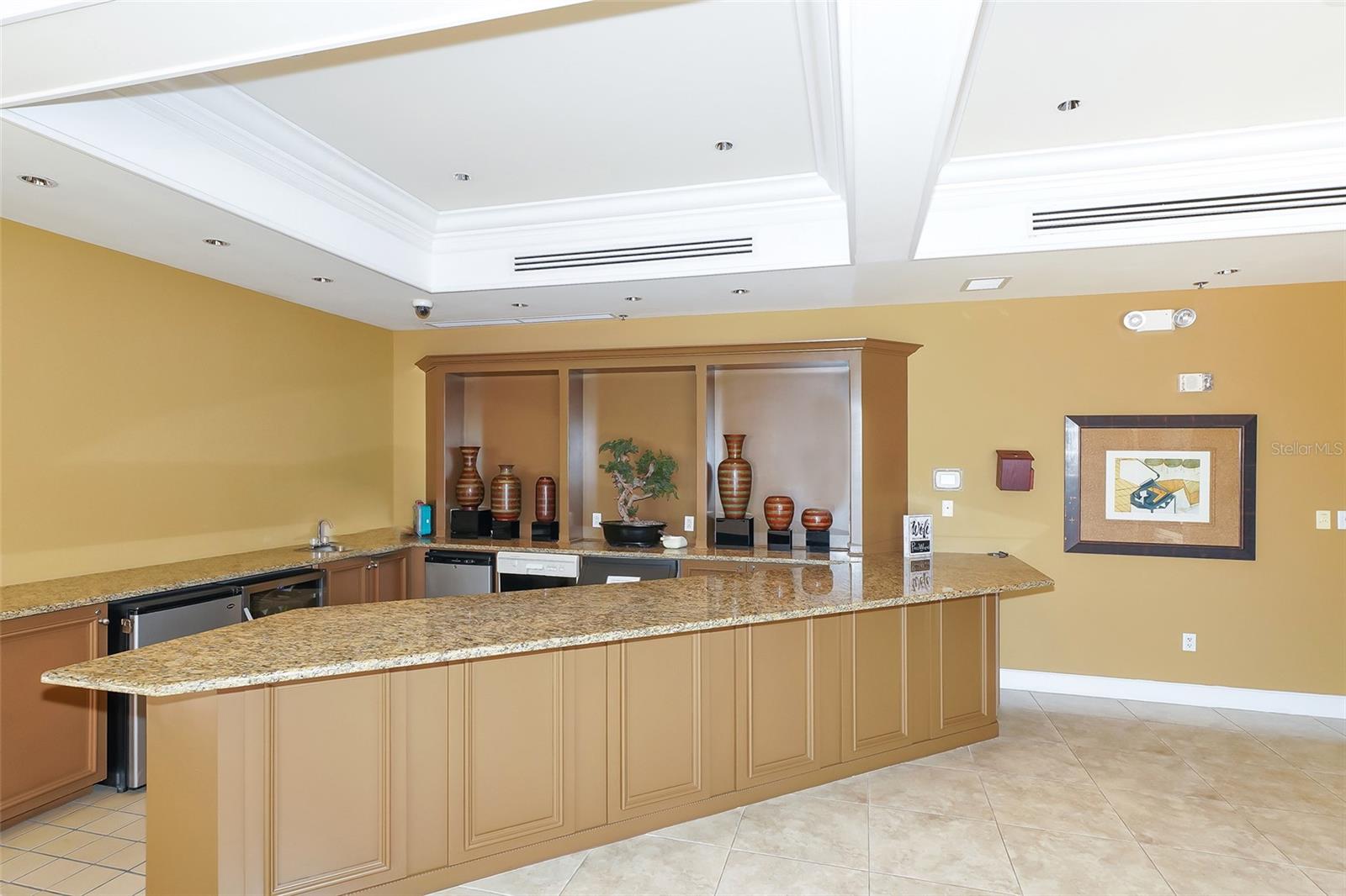 Image 65 of 99 For 3070 Grand Bay Boulevard 644
