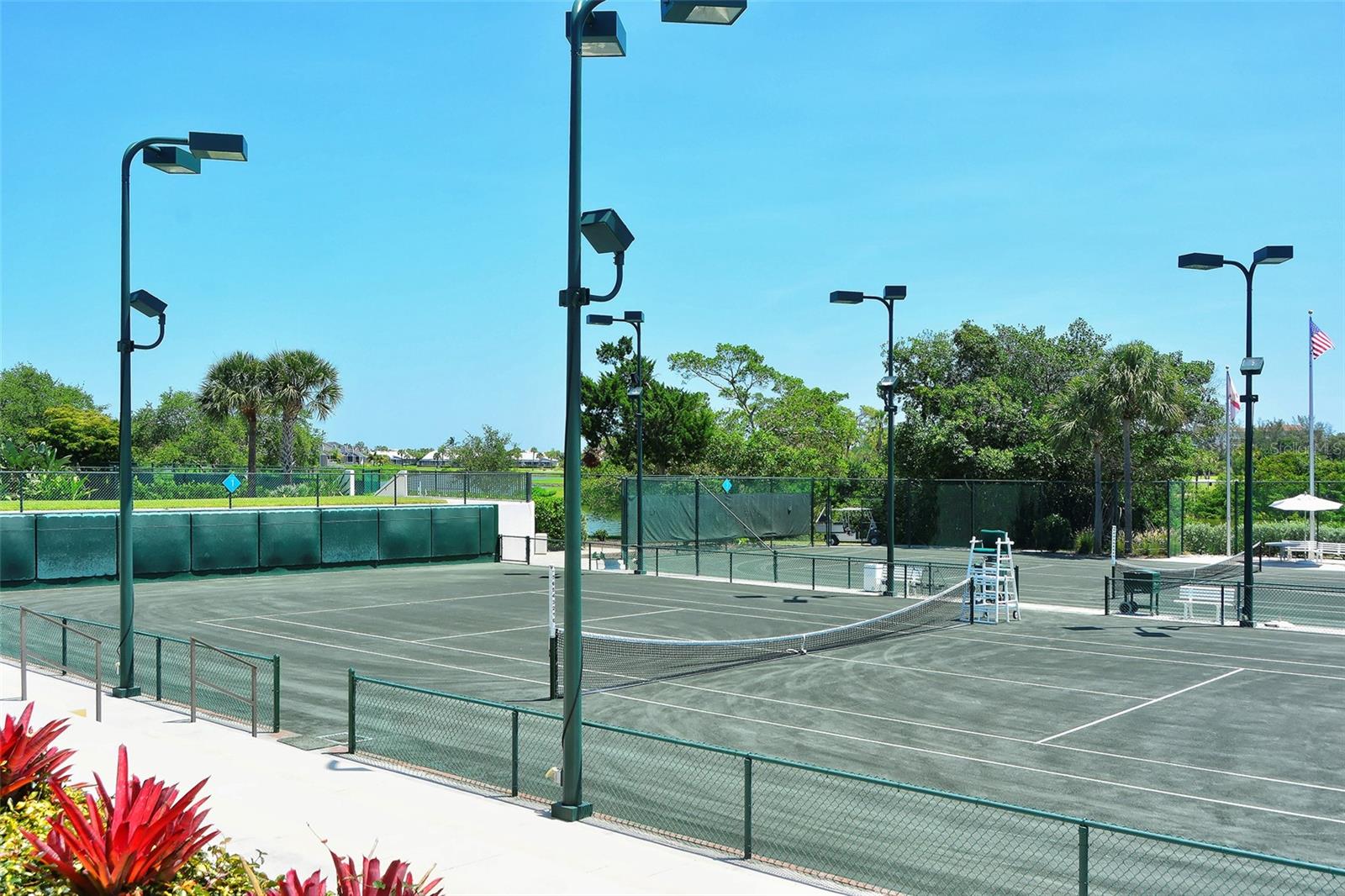 Image 72 of 99 For 3070 Grand Bay Boulevard 644