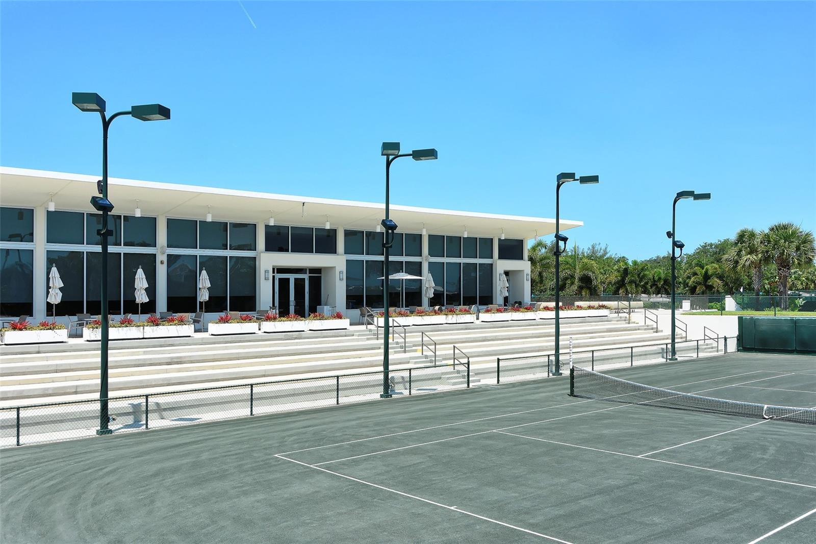 Image 73 of 99 For 3070 Grand Bay Boulevard 644
