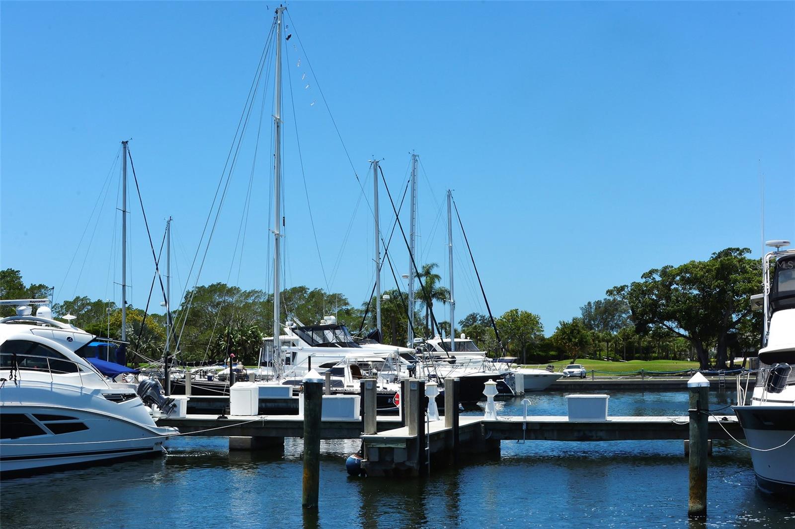 Image 88 of 99 For 3070 Grand Bay Boulevard 644