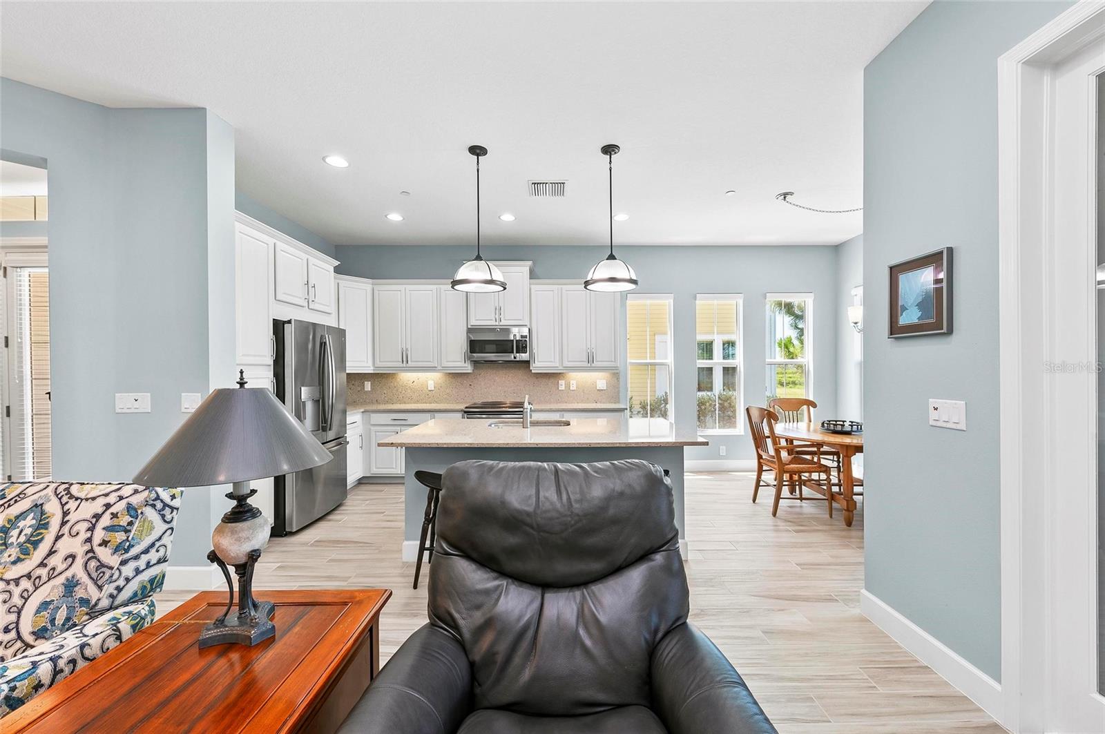 Image 13 of 100 For 276 Saint Lucia Drive 101