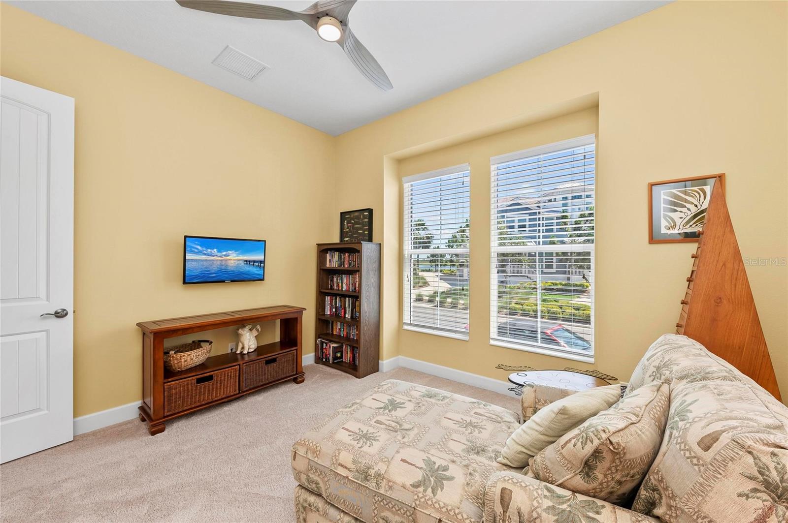 Image 52 of 100 For 276 Saint Lucia Drive 101