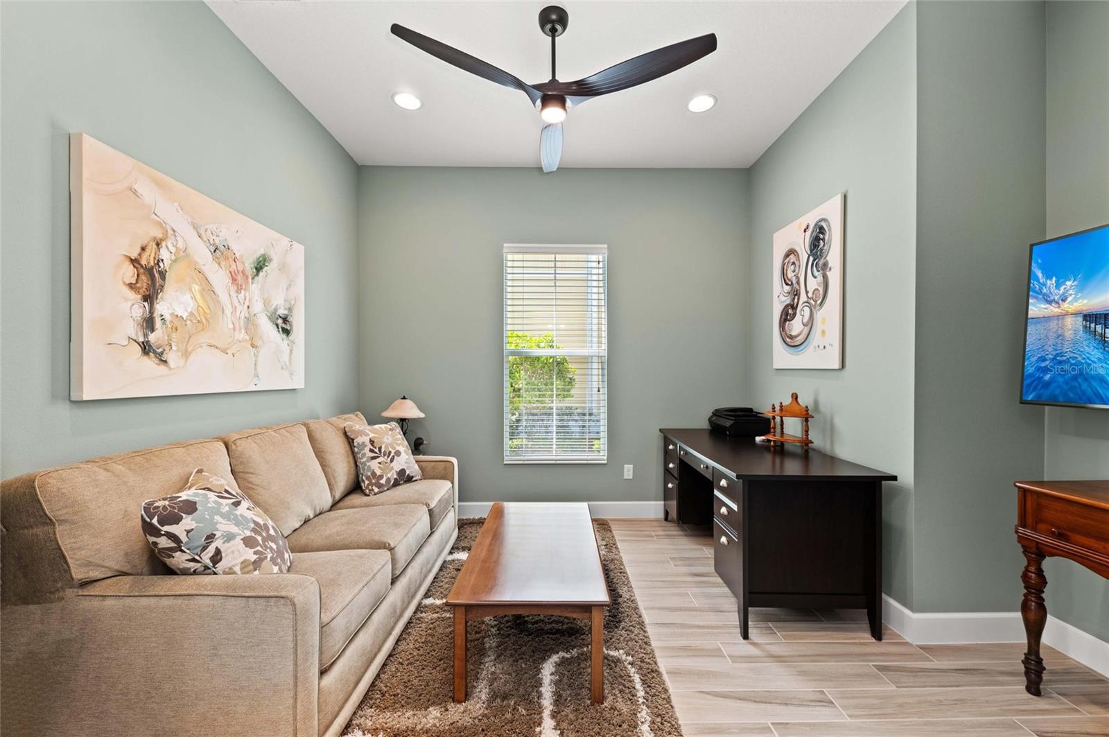 Image 55 of 100 For 276 Saint Lucia Drive 101