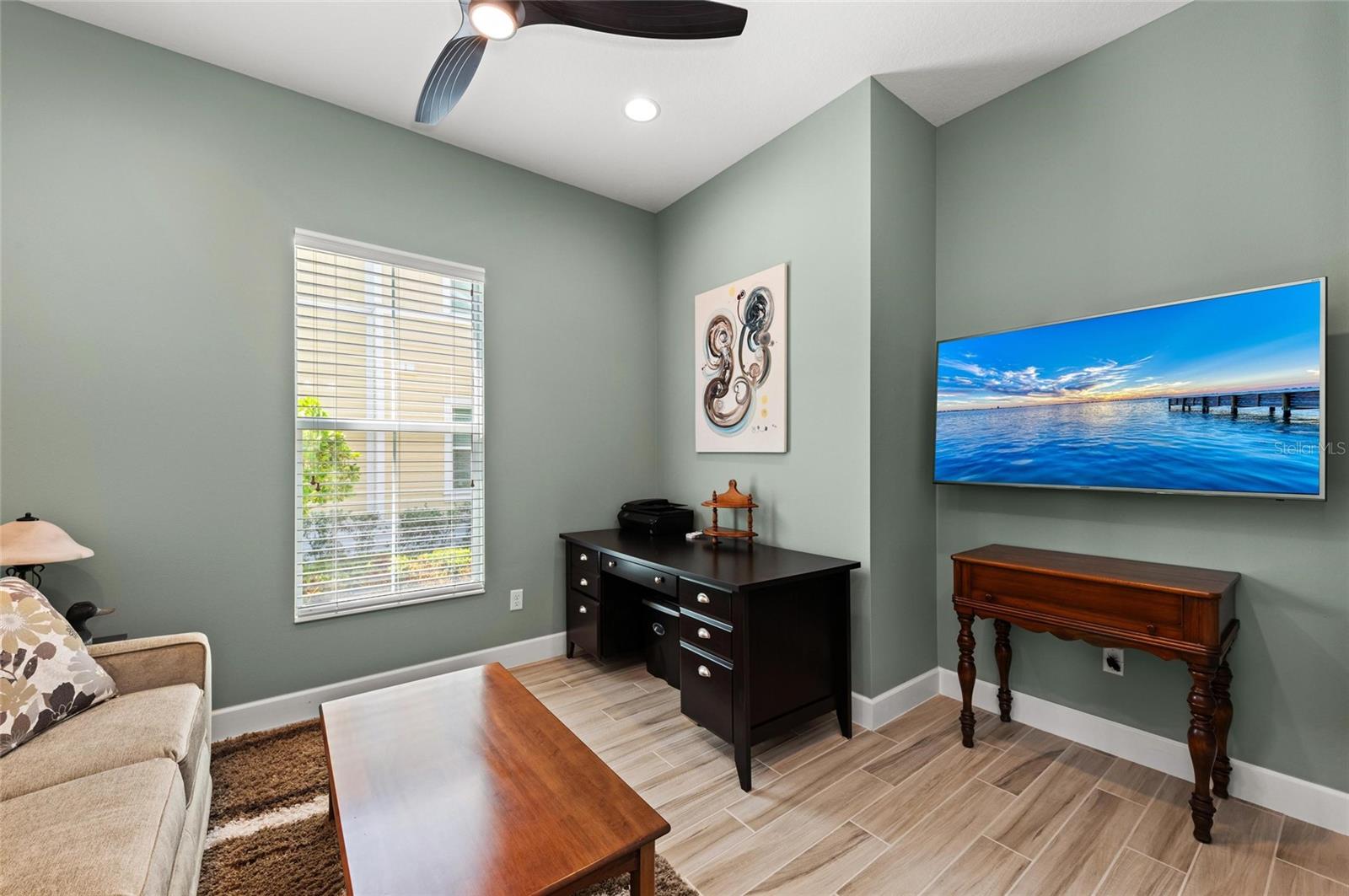 Image 56 of 100 For 276 Saint Lucia Drive 101