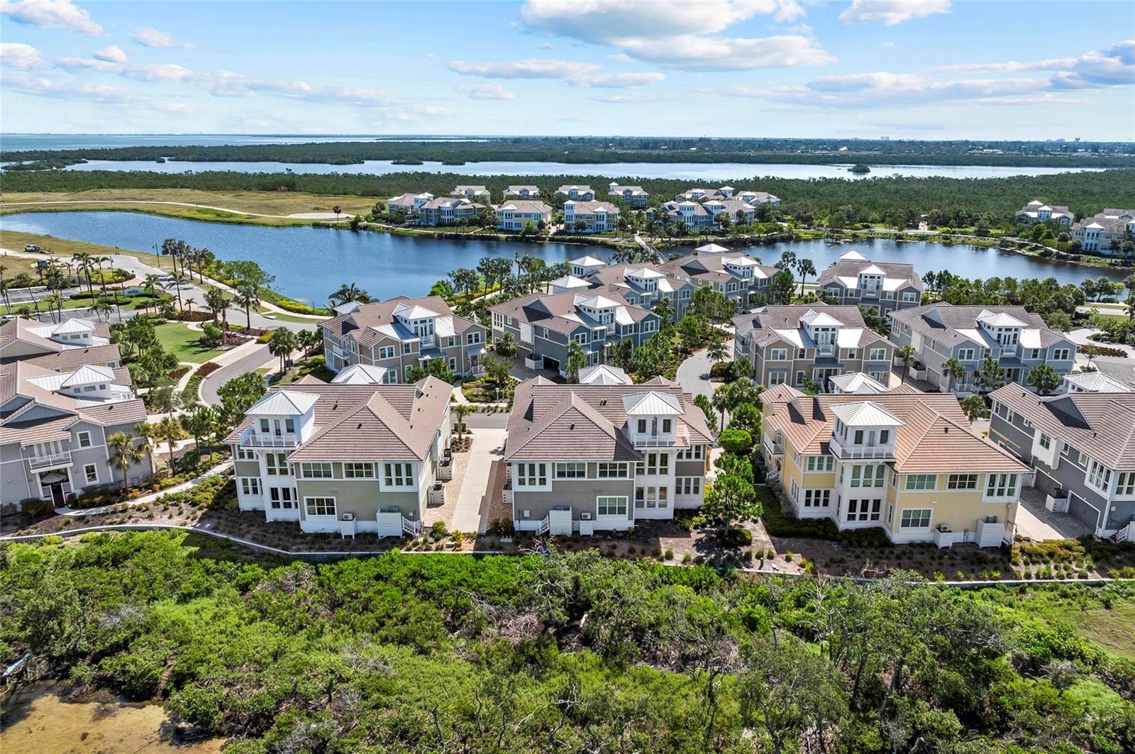 Image 63 of 100 For 276 Saint Lucia Drive 101