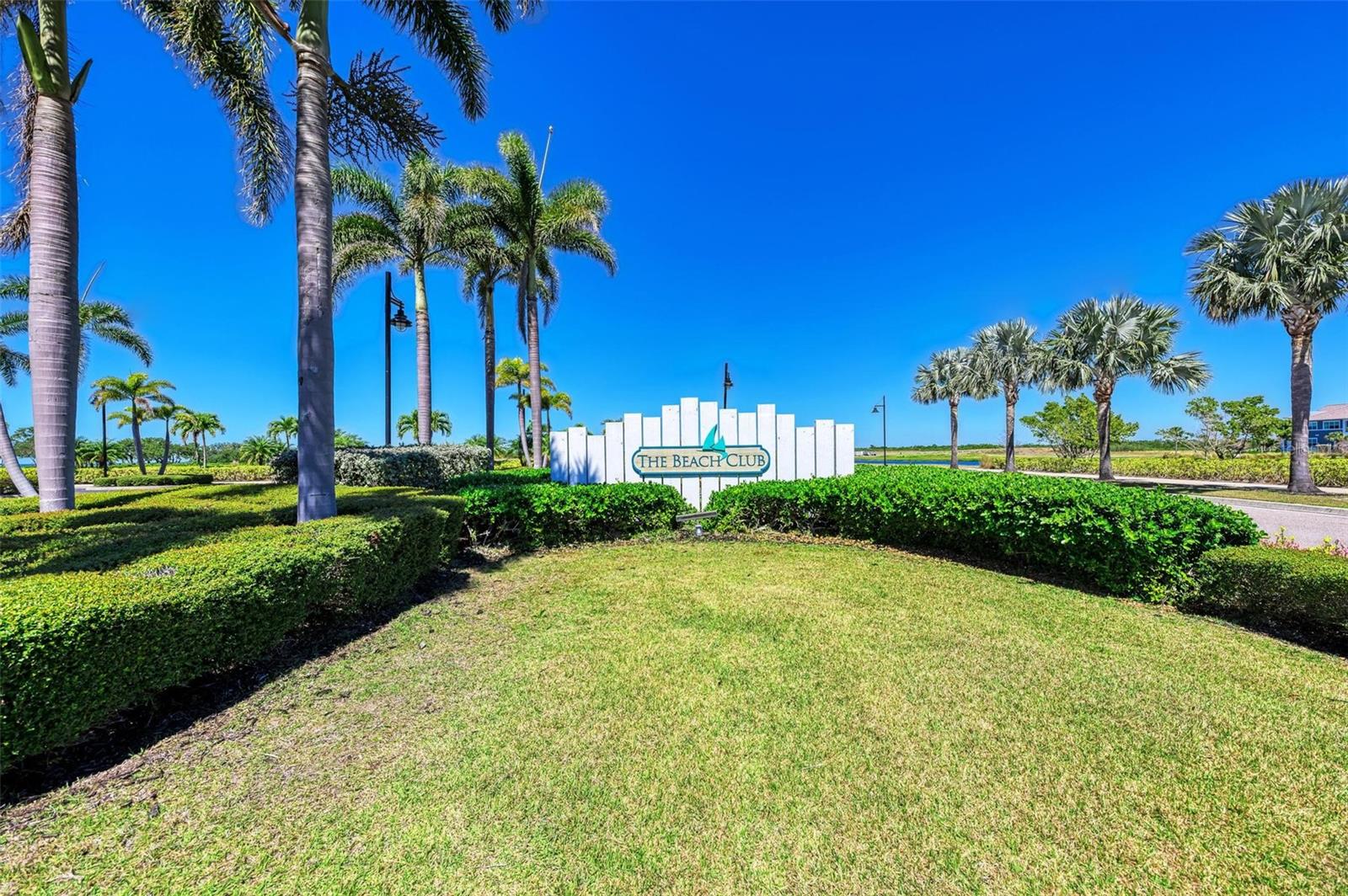 Image 68 of 100 For 276 Saint Lucia Drive 101