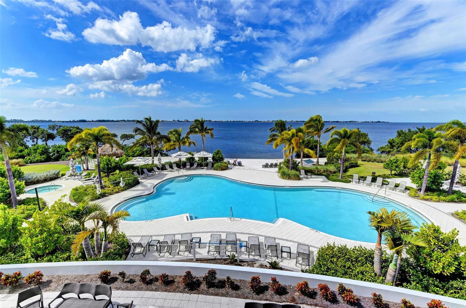 Image 70 of 100 For 276 Saint Lucia Drive 101
