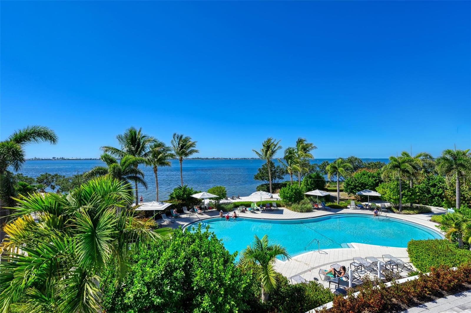 Image 71 of 100 For 276 Saint Lucia Drive 101
