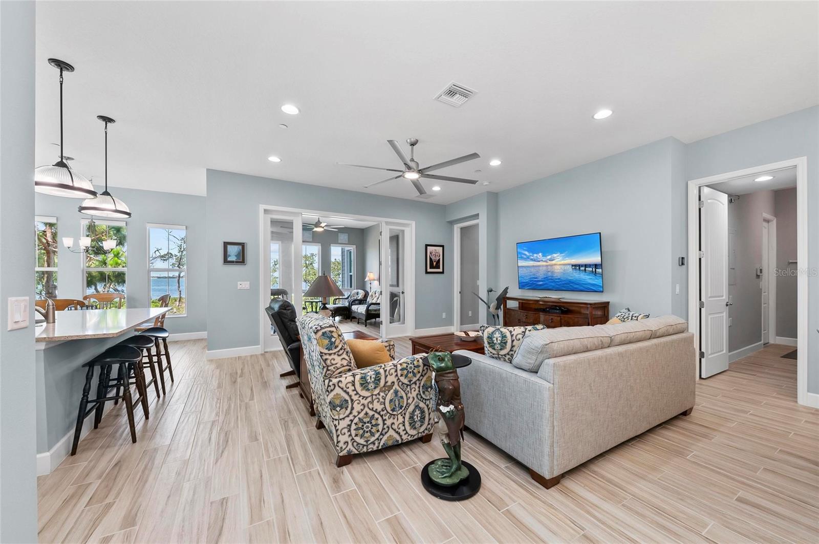 Image 8 of 100 For 276 Saint Lucia Drive 101