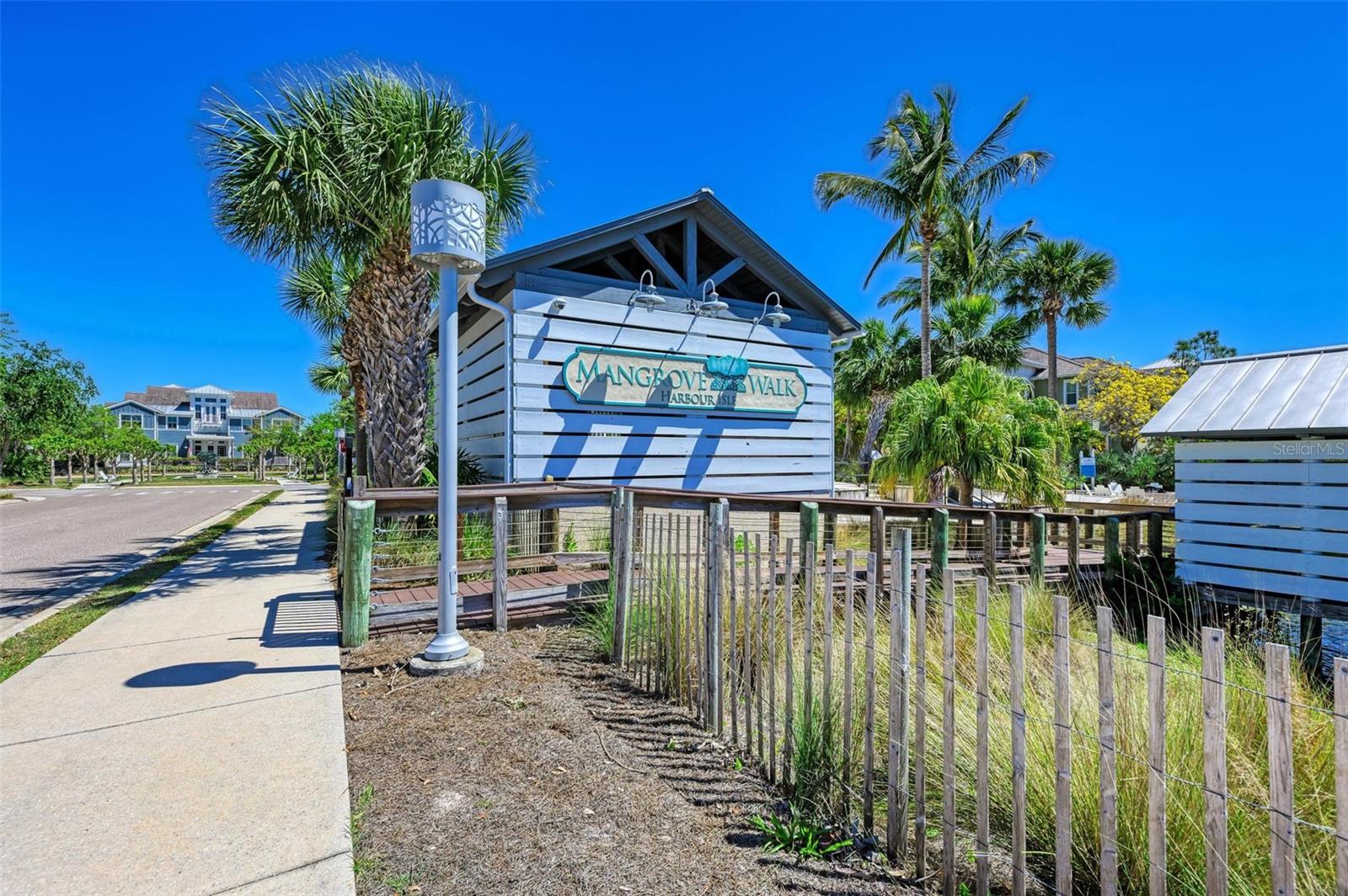 Image 88 of 100 For 276 Saint Lucia Drive 101