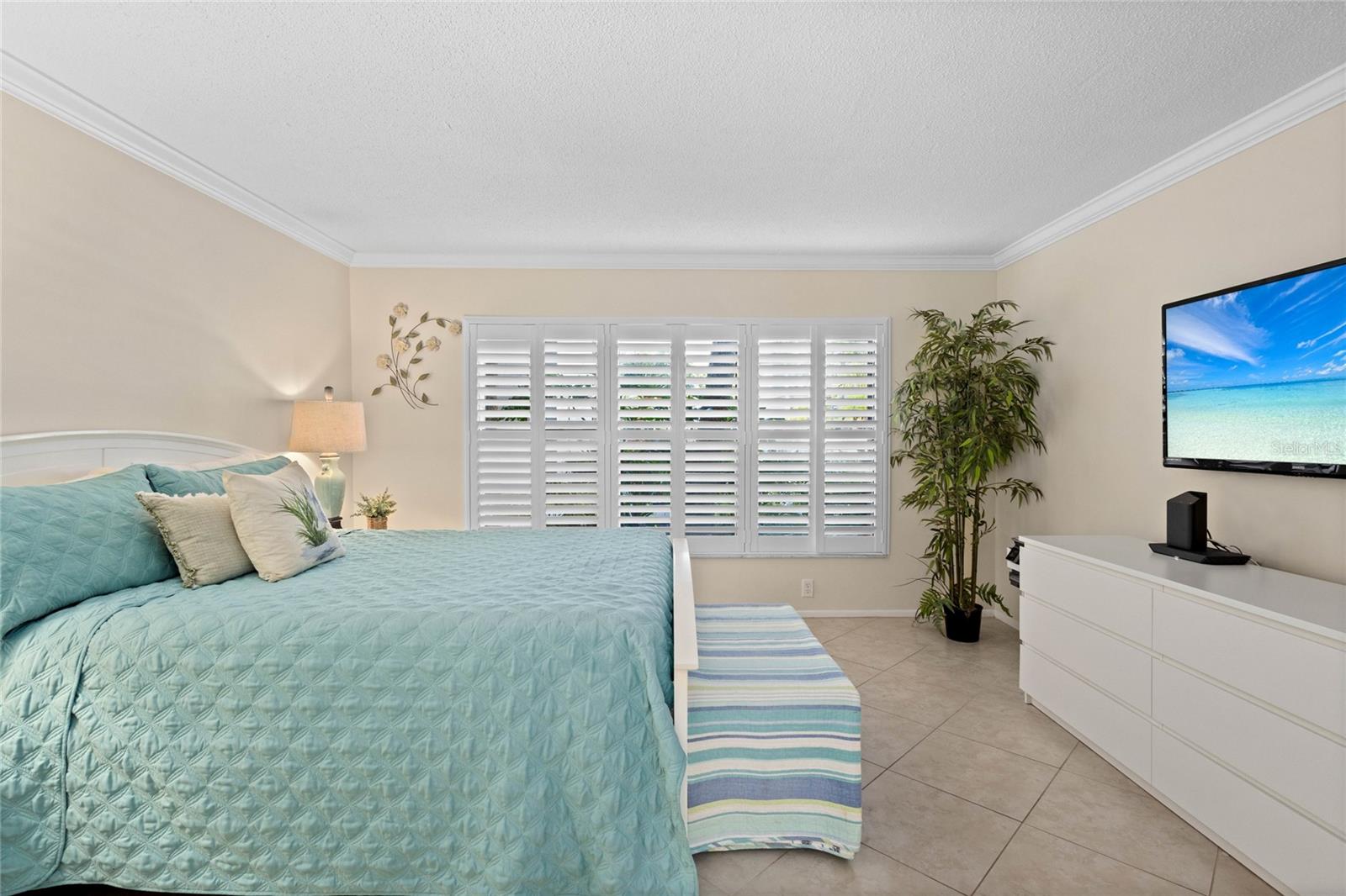 Image 15 of 38 For 1001 Benjamin Franklin Drive 106