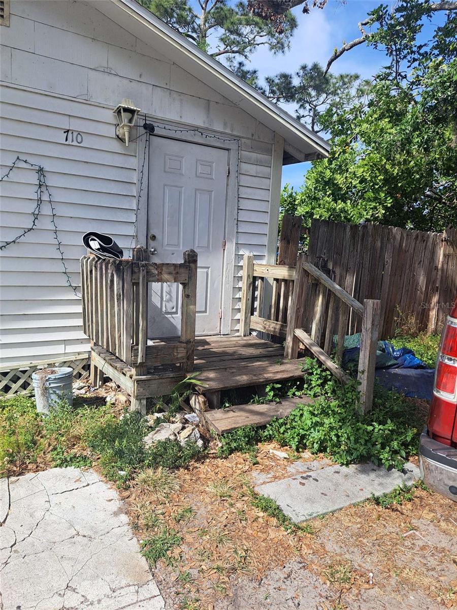 Image 14 of 28 For 710 25th Avenue W