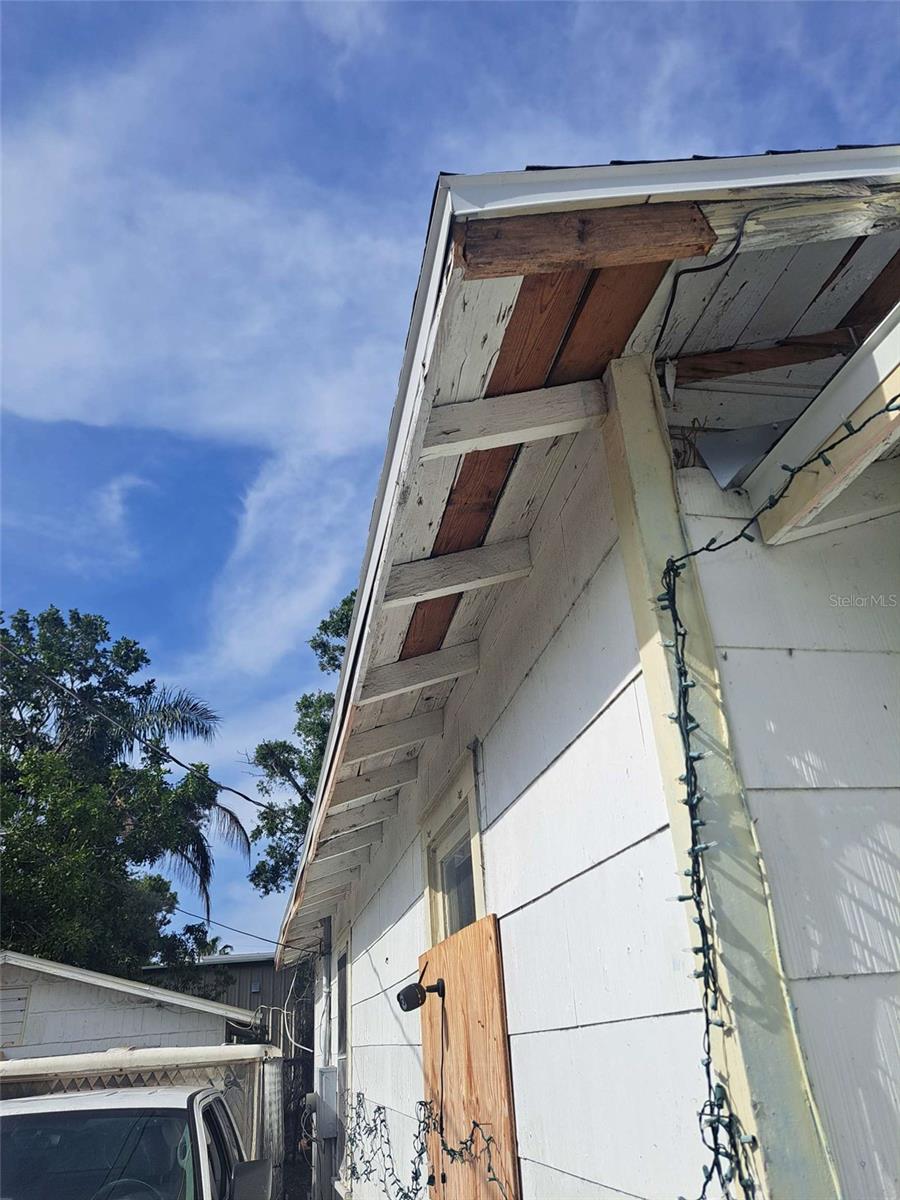Image 17 of 28 For 710 25th Avenue W