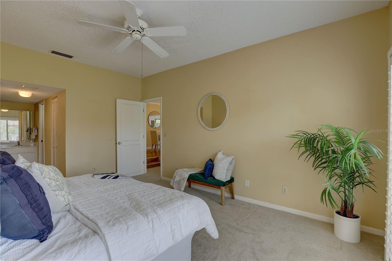 Image 14 of 45 For 5039 Kestral Park Drive 67