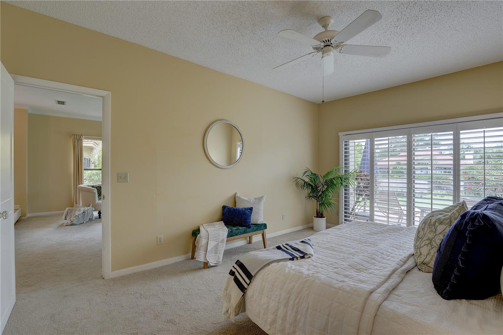 Image 15 of 45 For 5039 Kestral Park Drive 67