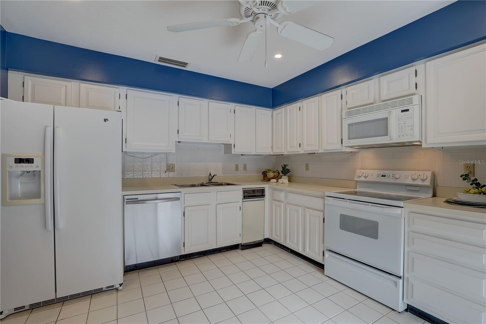 Image 5 of 45 For 5039 Kestral Park Drive 67