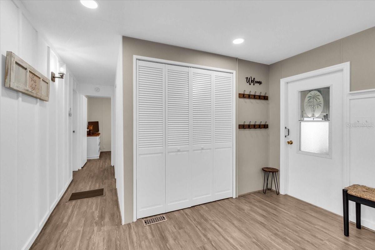 Image 14 of 29 For 5316 53rd Avenue E M7