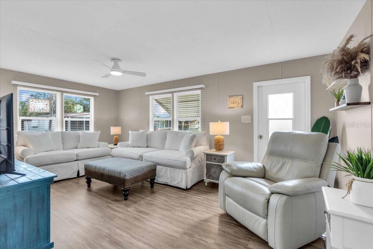 Image 5 of 29 For 5316 53rd Avenue E M7