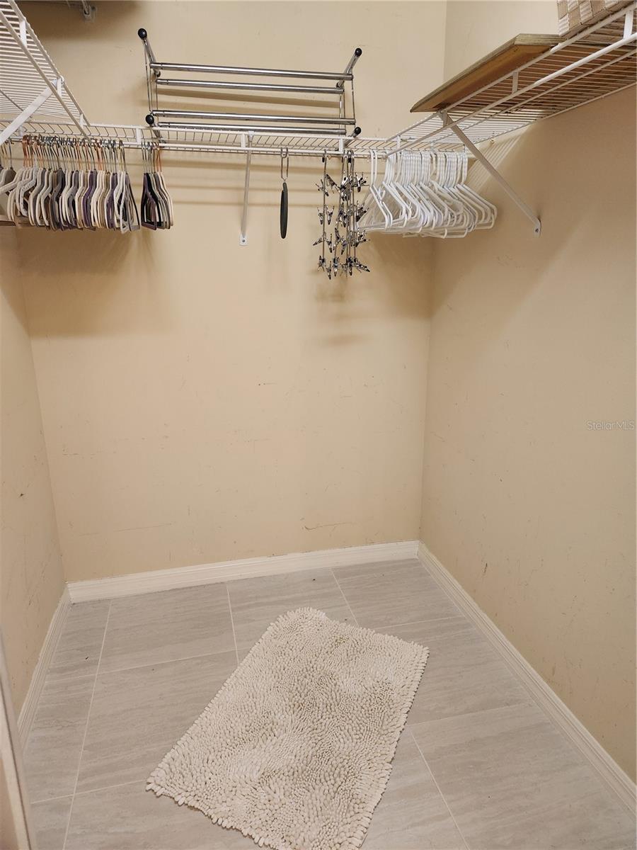 Image 13 of 24 For 6503 Stone River Rd  302