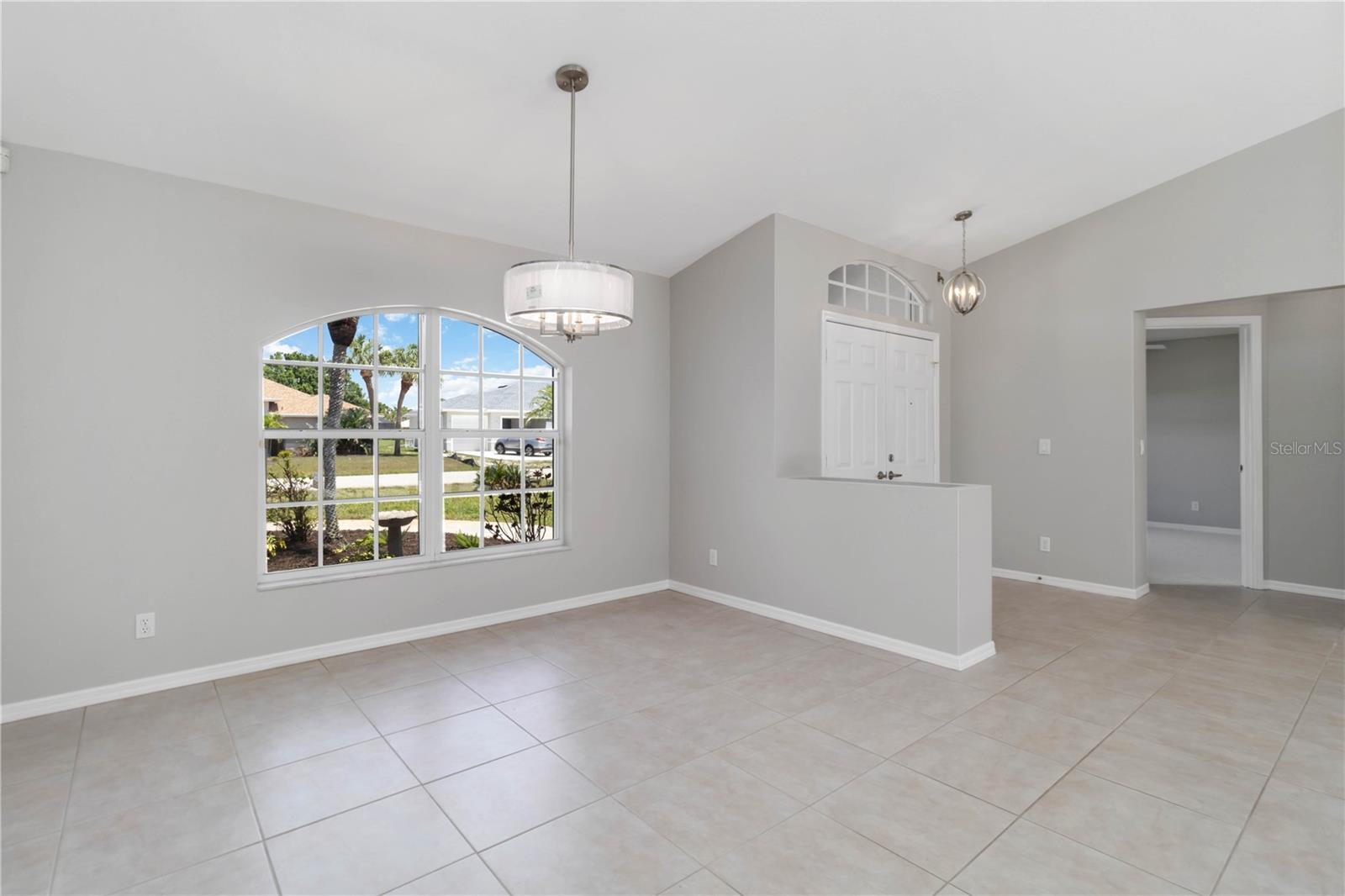 Image 9 of 63 For 251 Broadmoor Lane