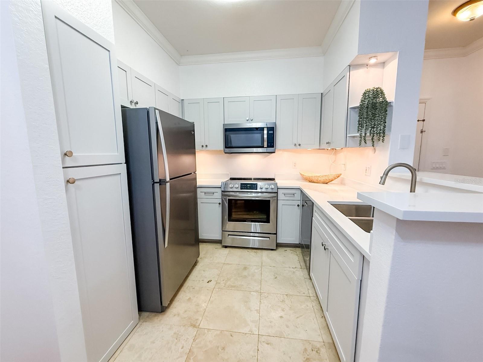 Image 10 of 39 For 23710 Walden Center Drive 104