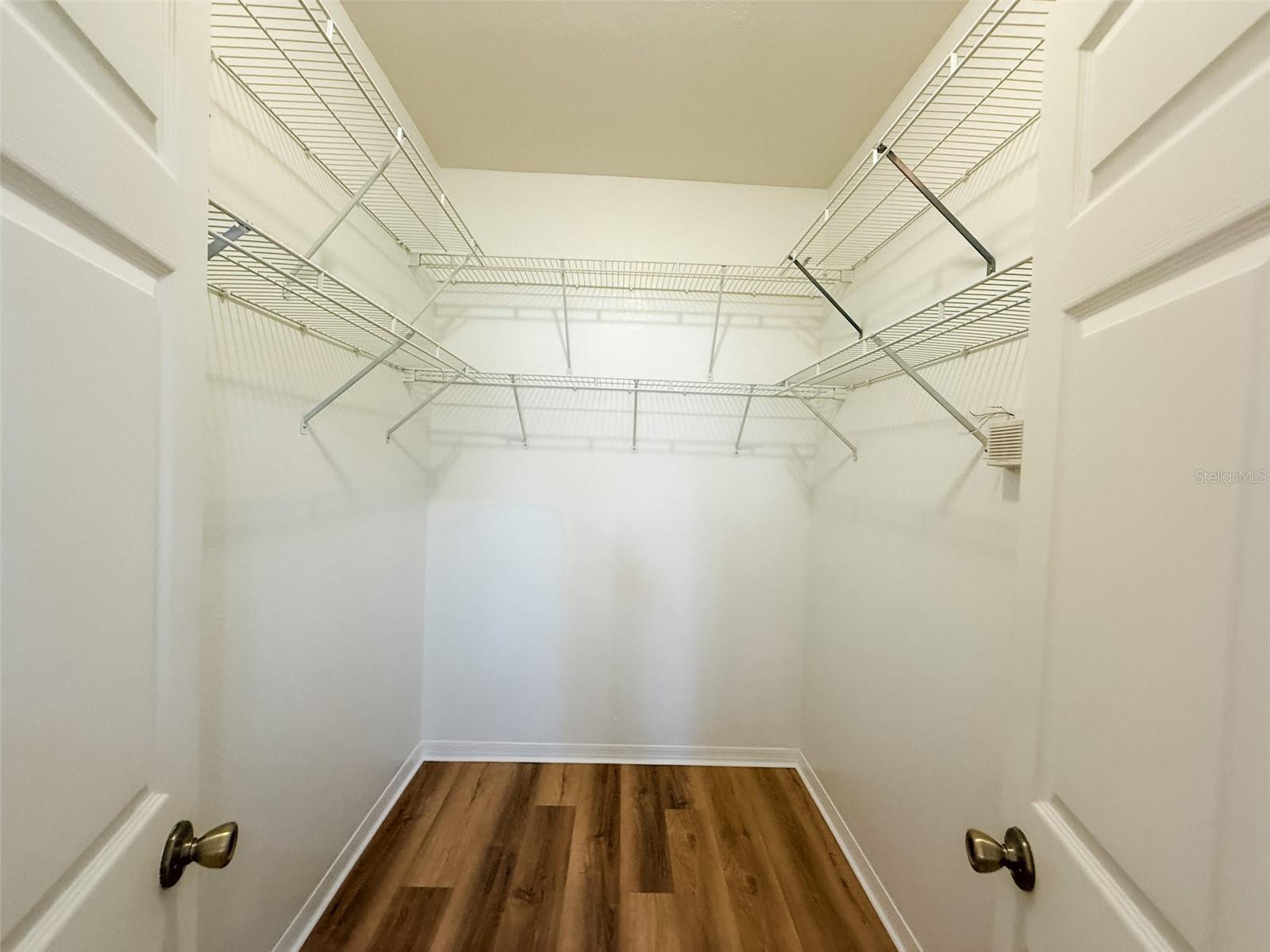 Image 31 of 39 For 23710 Walden Center Drive 104