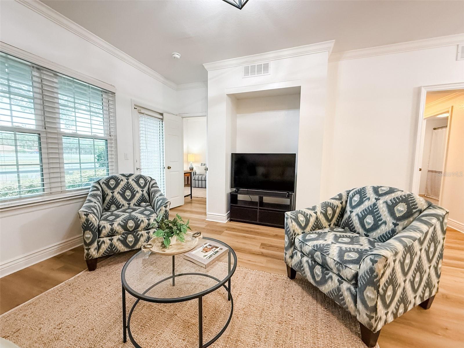 Image 5 of 39 For 23710 Walden Center Drive 104