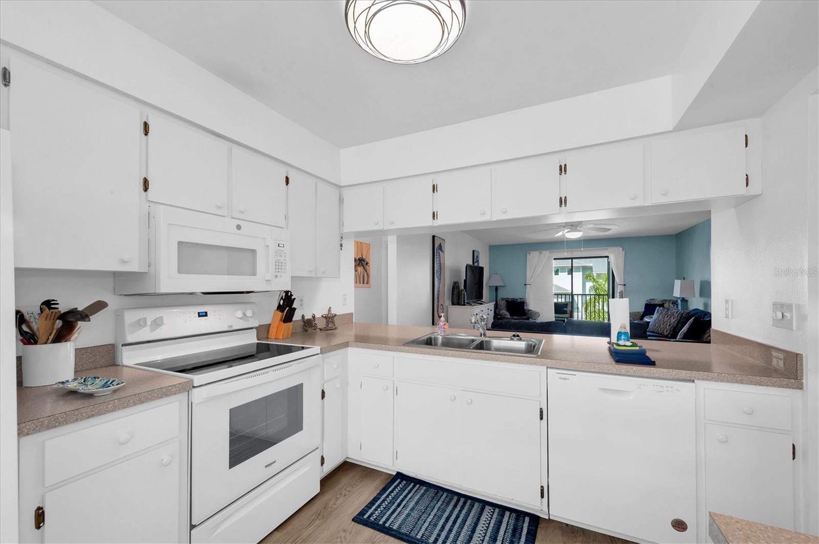 Image 13 of 42 For 3703 5th Avenue 3
