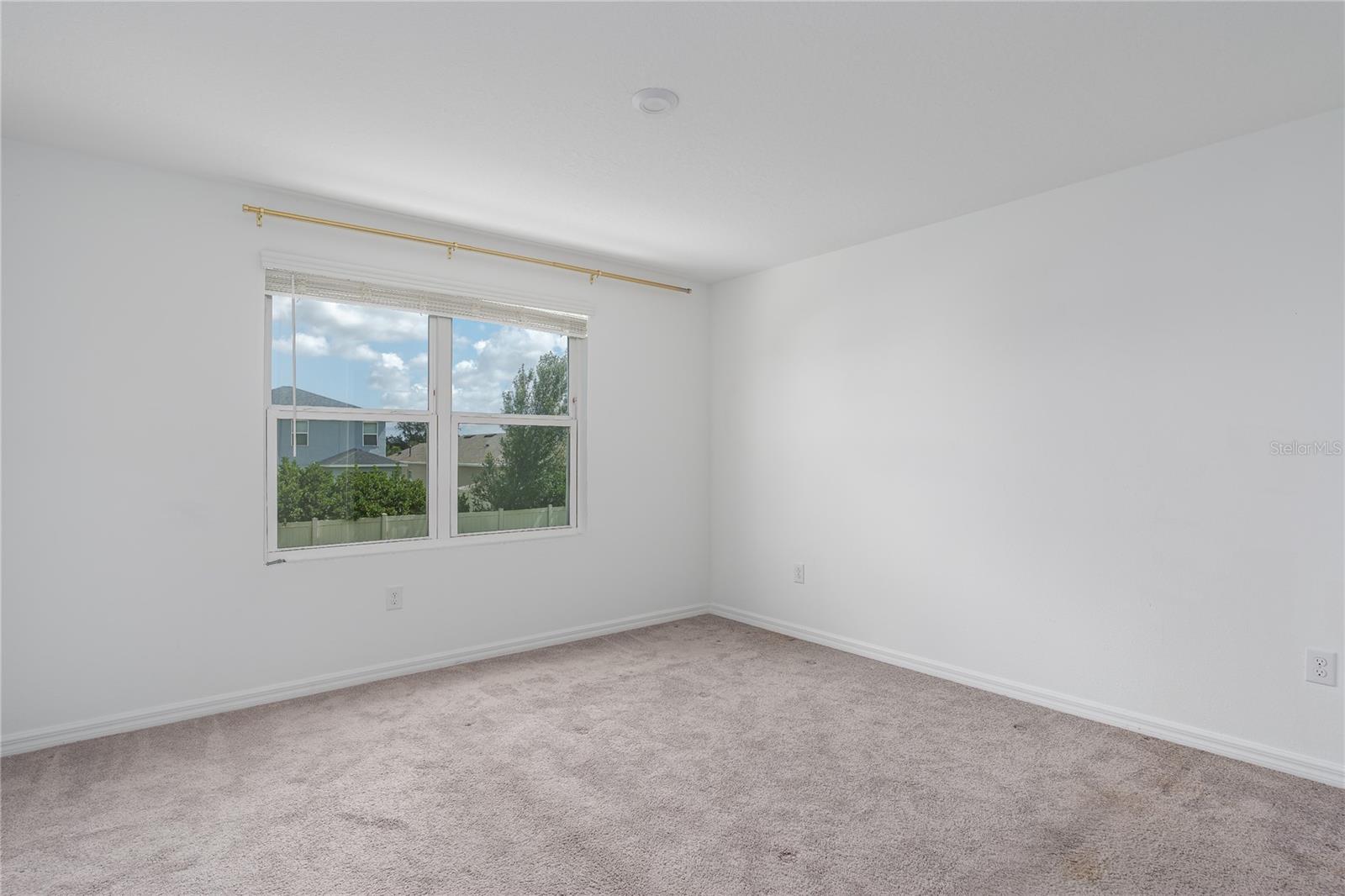 Image 10 of 36 For 6344 Willowside Street