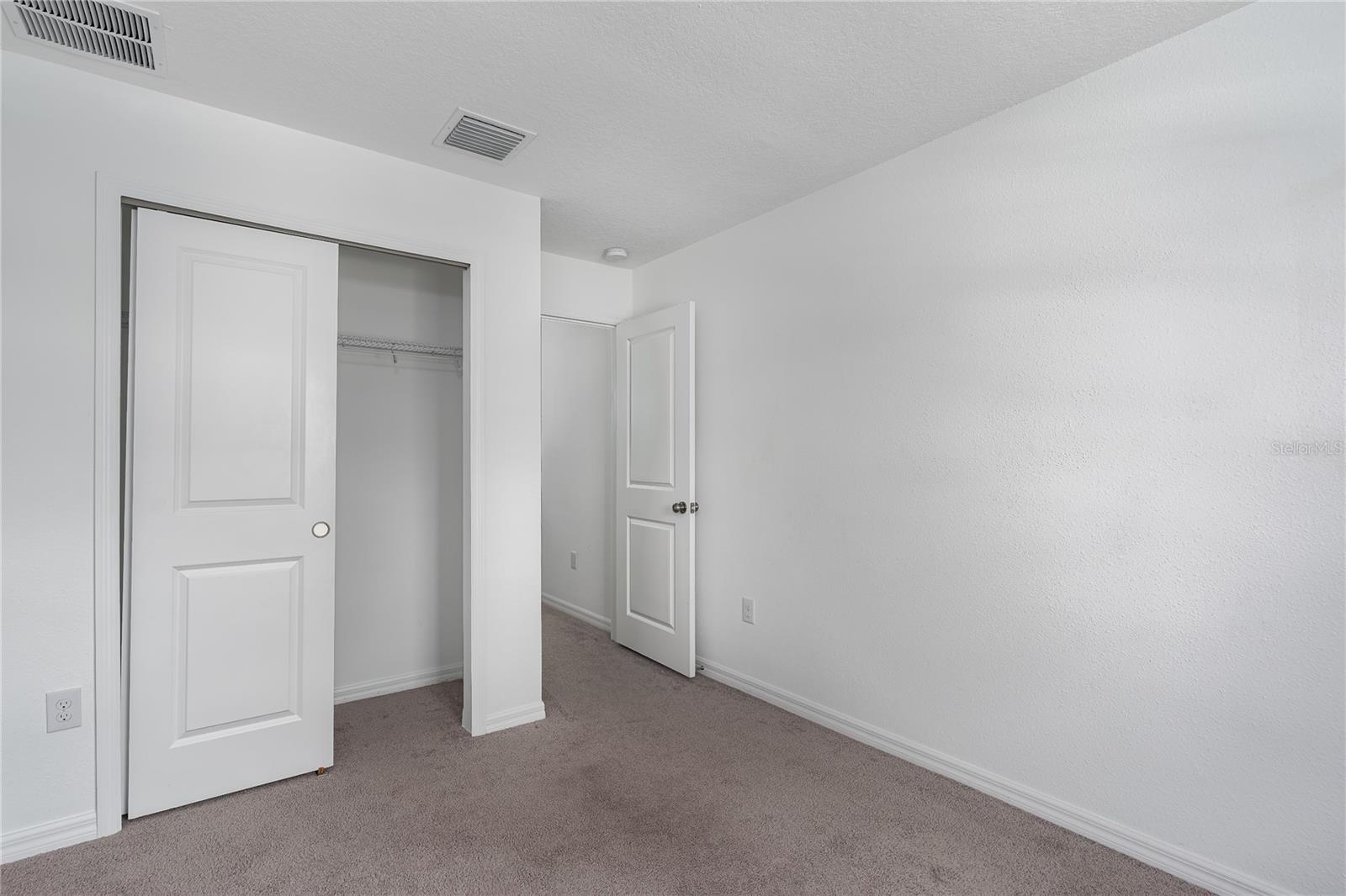 Image 18 of 36 For 6344 Willowside Street