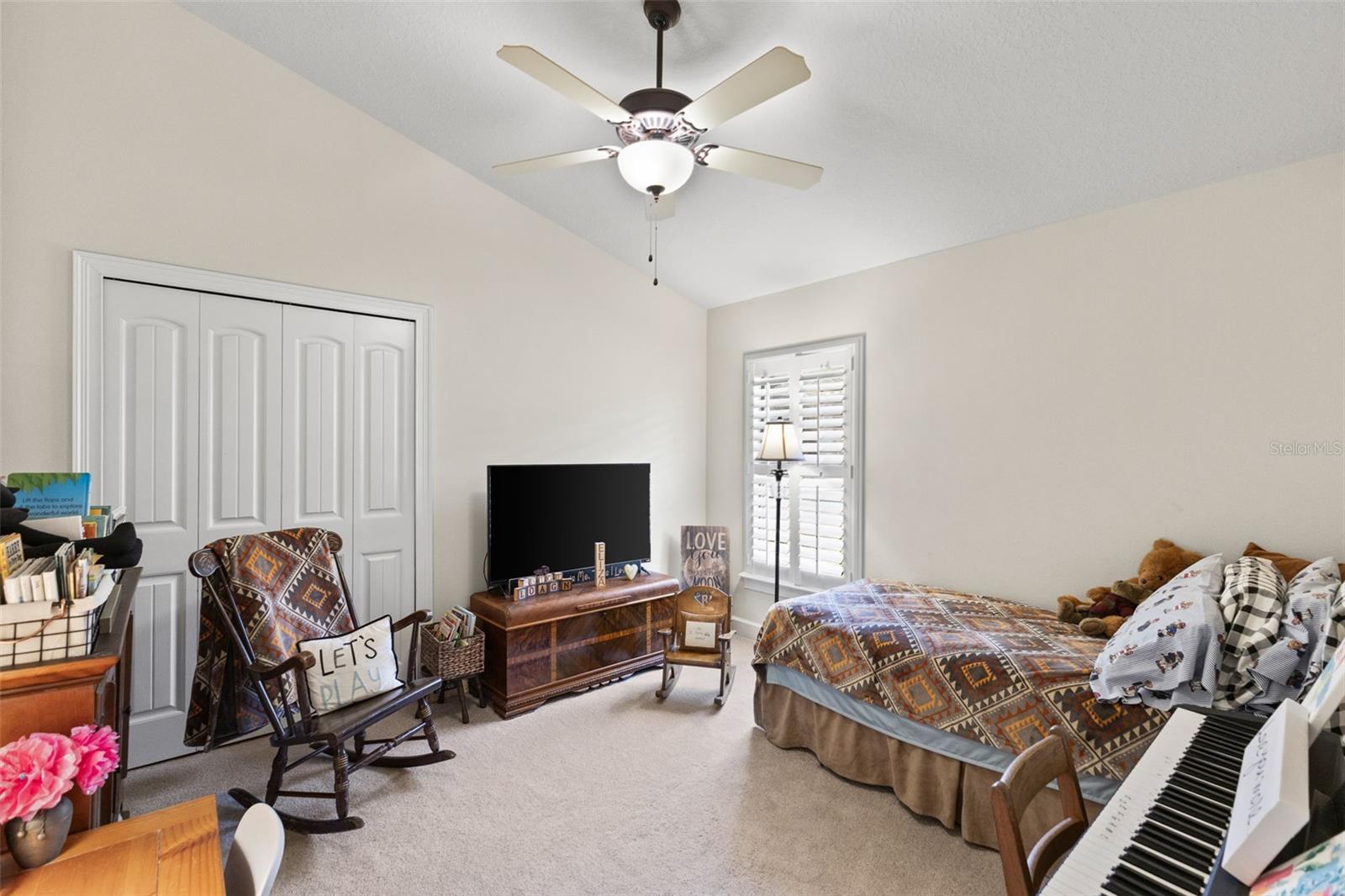 Listing photo id 24 for 2152 Majestic Oaks Boulevard