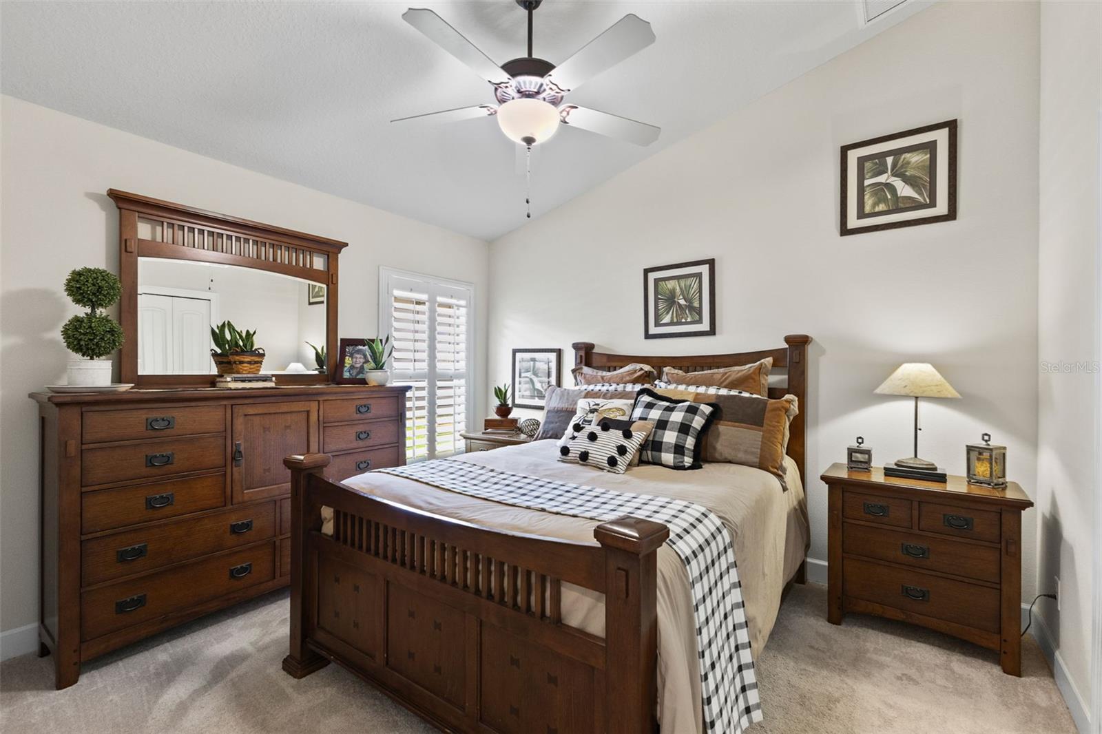 Listing photo id 26 for 2152 Majestic Oaks Boulevard