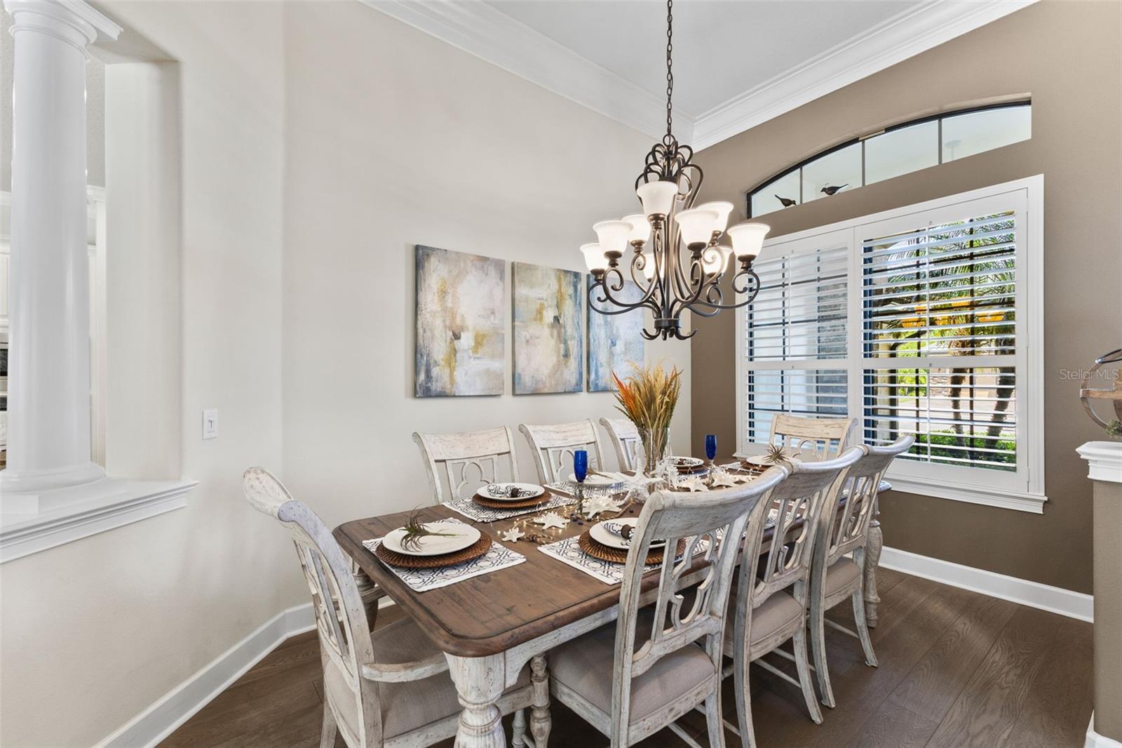 Listing photo id 5 for 2152 Majestic Oaks Boulevard