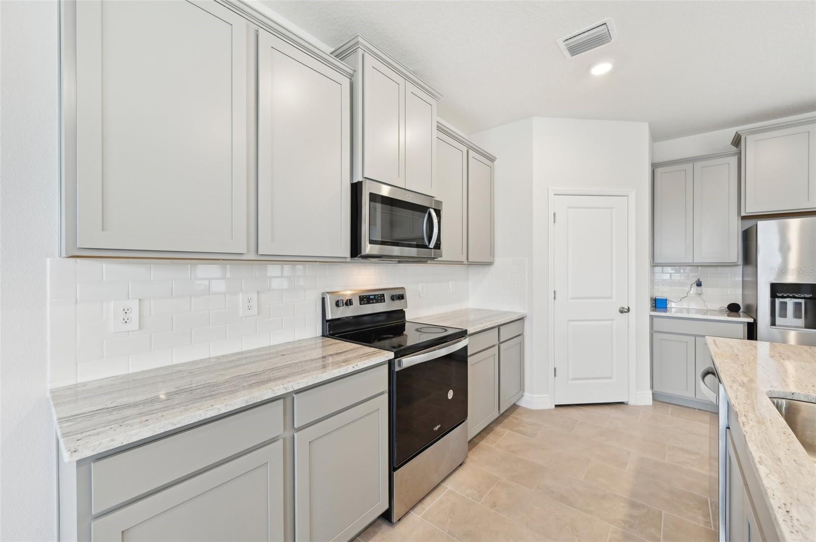 Image 10 of 52 For 17536 Cantarina Cove