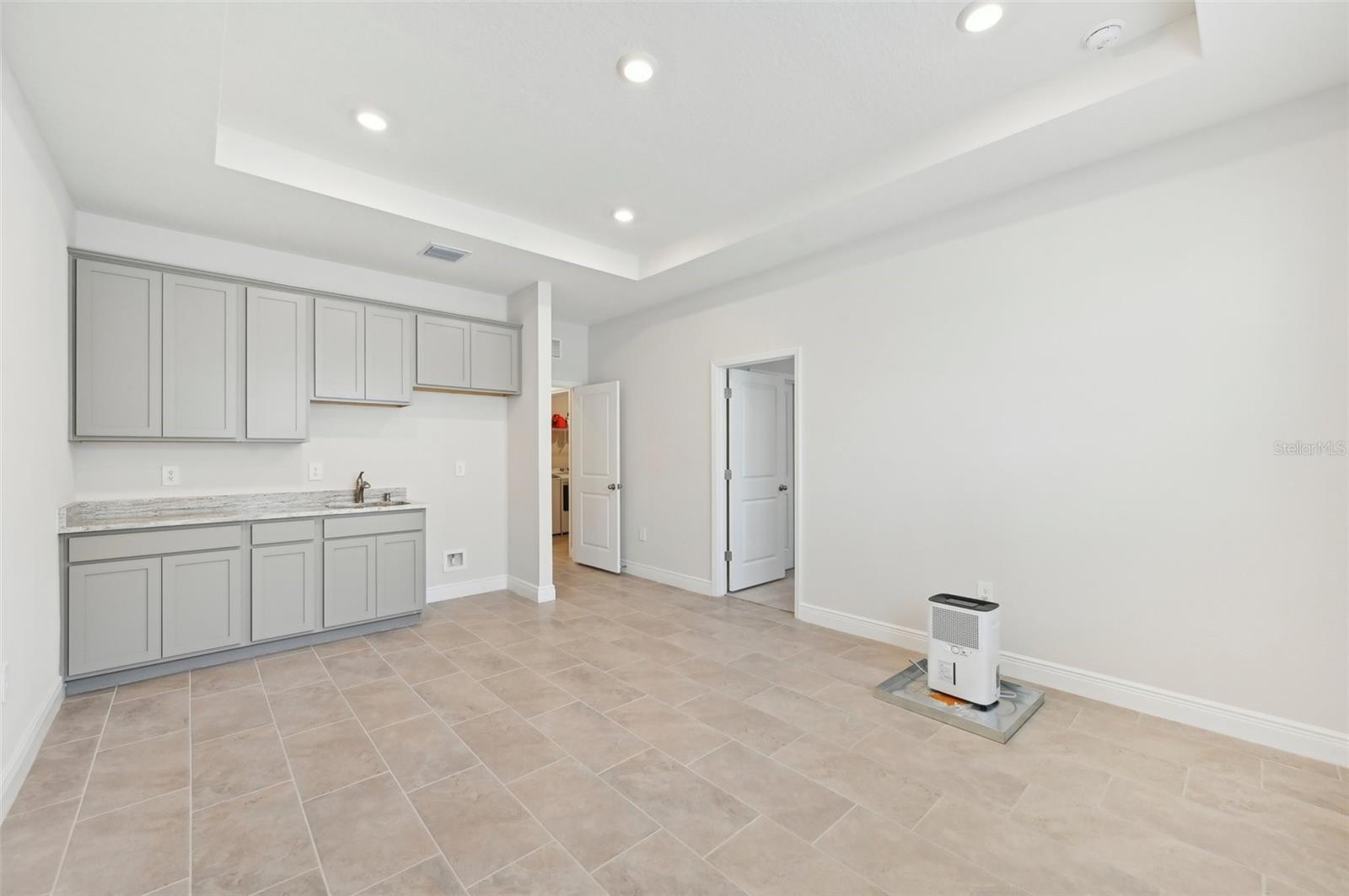 Image 21 of 52 For 17536 Cantarina Cove