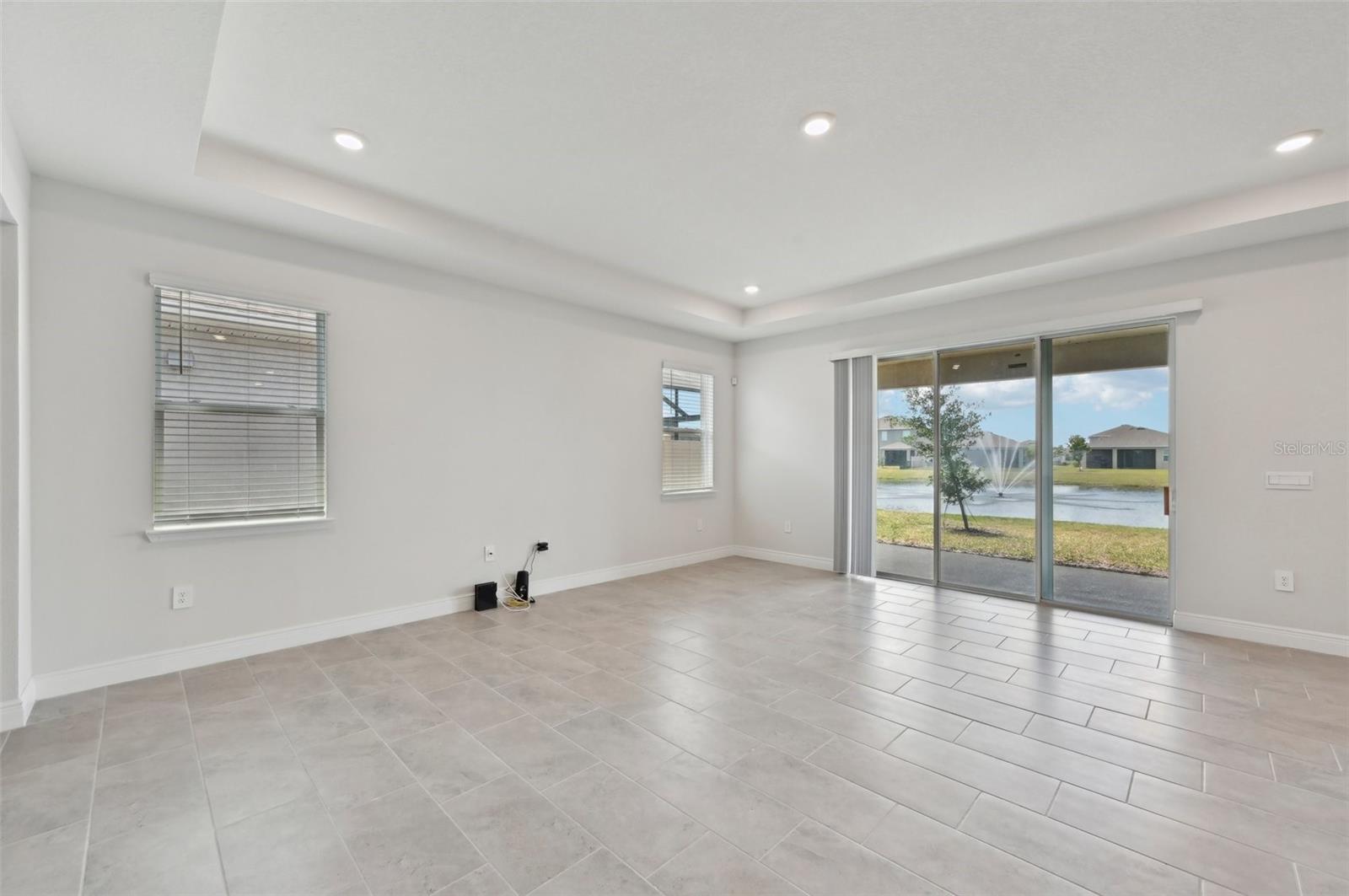 Image 26 of 52 For 17536 Cantarina Cove